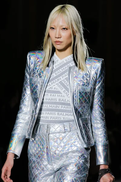 Look 12